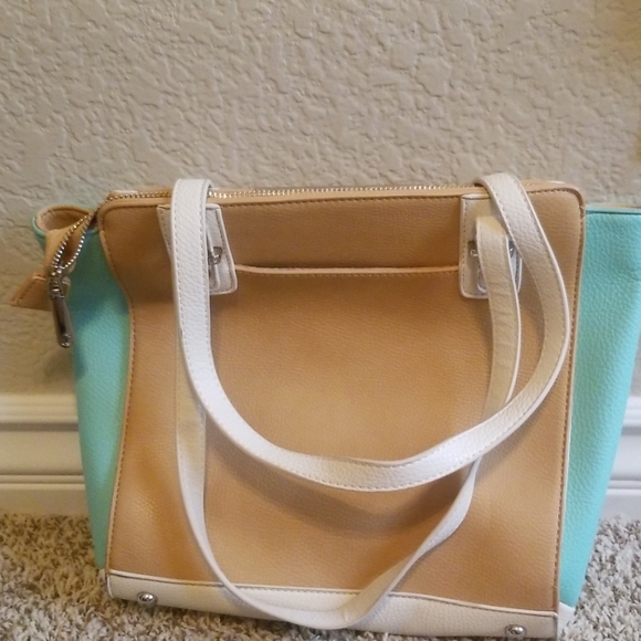 Purse - Picture 2 of 3